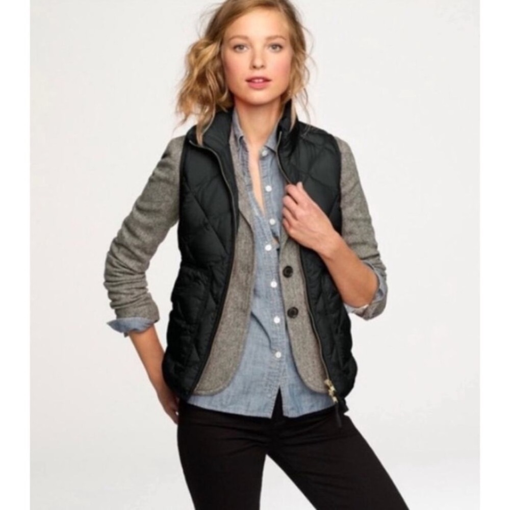 J.Crew Excursion Down Puffer Vest Navy Blue Quilted Zip Pocket Preppy Women’s XS - Picture 2 of 10